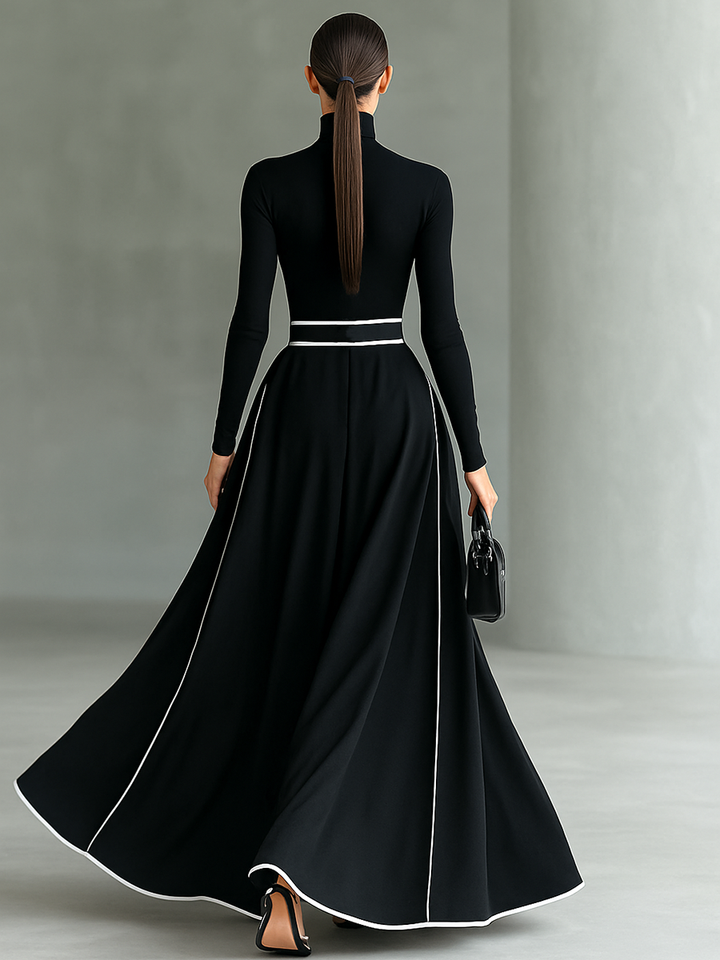 Schwarzes Maxikleid mit weißen Nähten