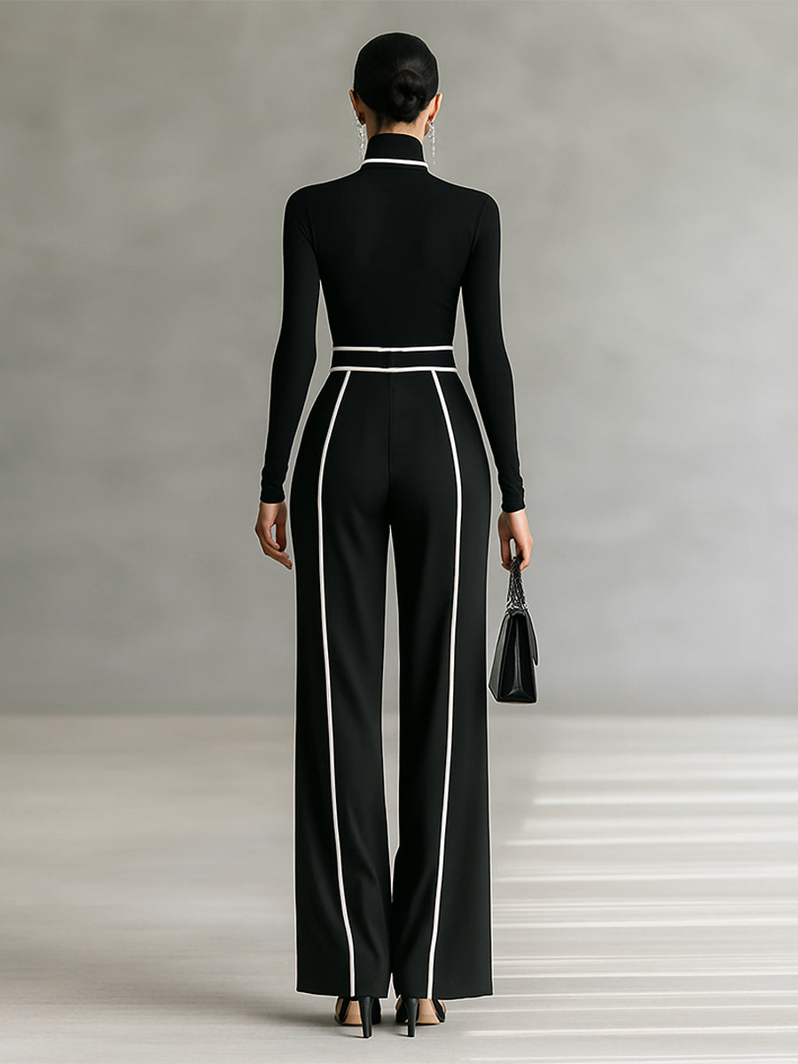 Ensemble mit Stehkragen und weitem Hosen mit Gürtel