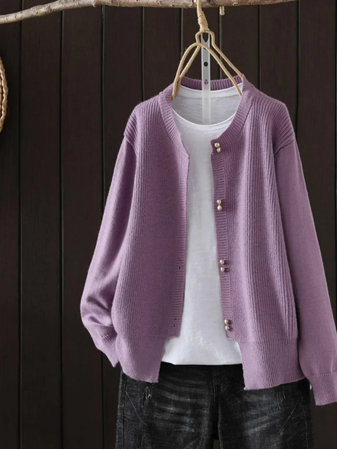 Elara - Perlenknopf Cardigan