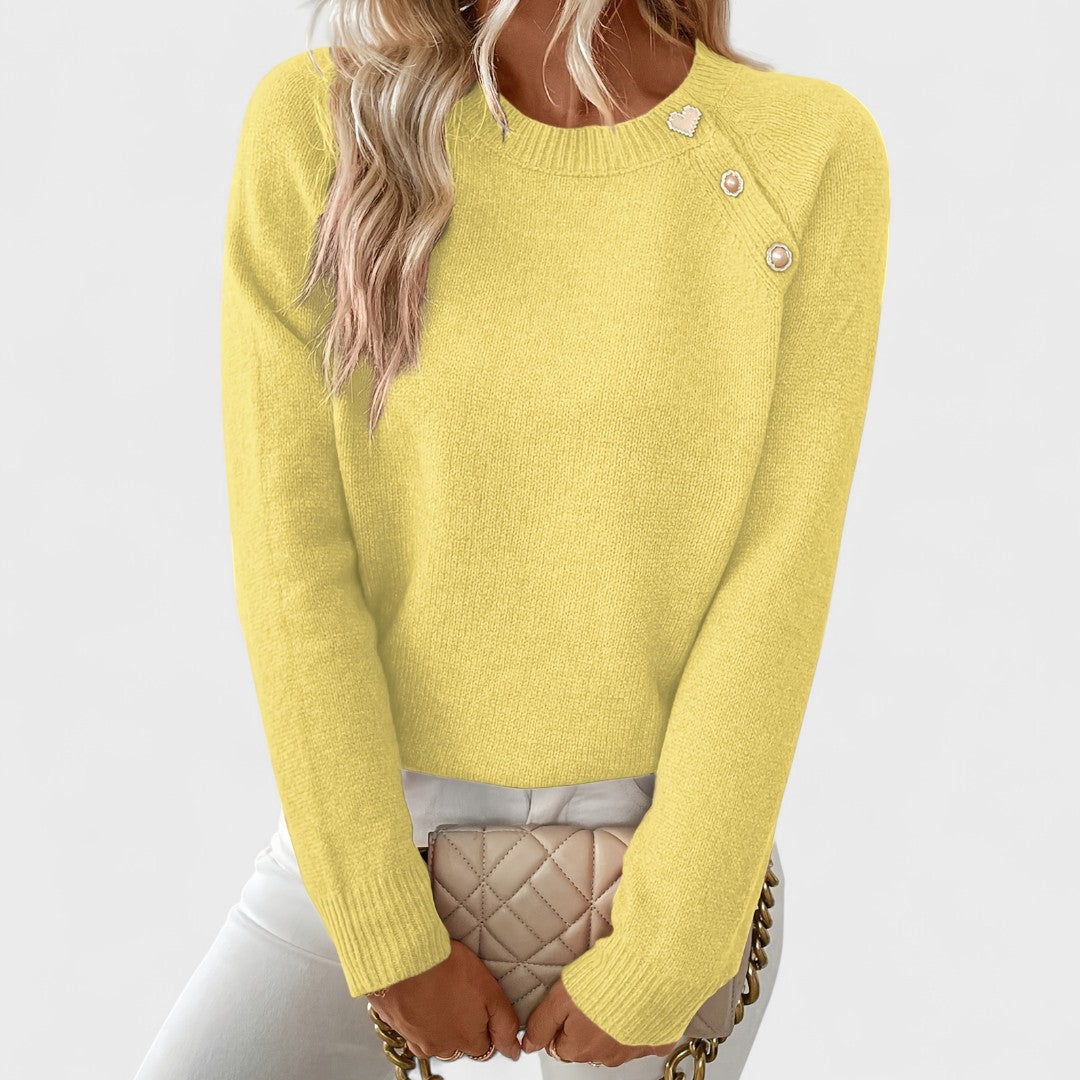 Roxanne – Eleganter asymmetrischer Pullover mit Knopfdetails
