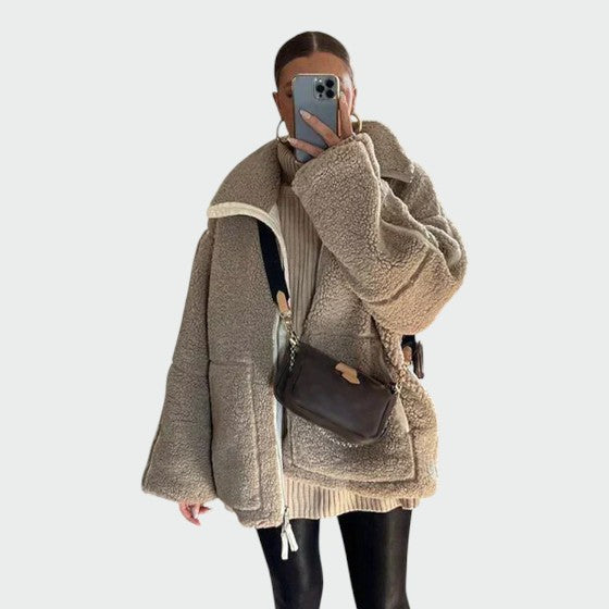 Olivia - Oversized Teddyjacke