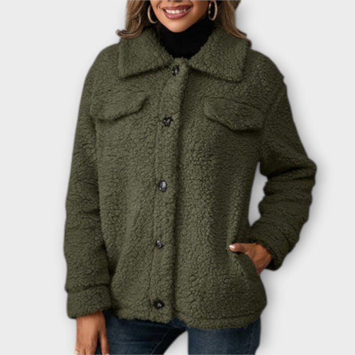 Lucy – Kuschelige Teddyjacke